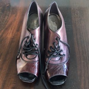 Vince Camuto WOMENS peep toe shoes heels